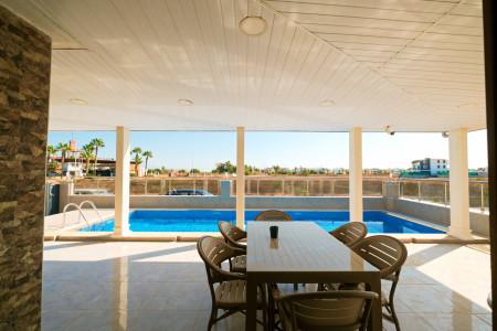 Villa Efsane, Isıtmalı Havuzlu, Süit Odalı, Denize Yakın Villa 1
