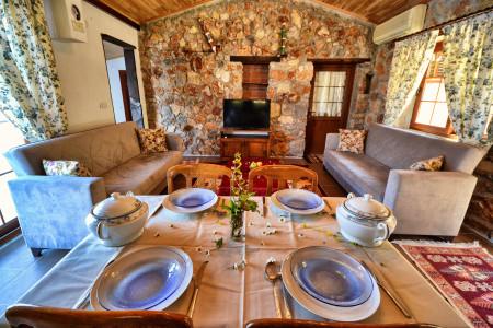 Villa Karya-2, Doğa İçerisinde, Jakuzili Lüks Villa 3