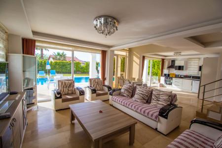 Villa Merida-1, Merkezi Konumda, Jakuzili, Saunalı Villa 3