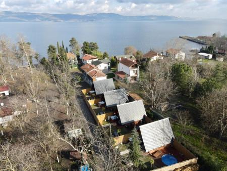 Bungalov Ara-3,  Sapanca Bölgesinde, Isıtmalı Havuzlu ve Jakuzili 1