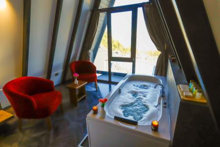 Bungalov Maran Deluxe-2, Yemekli, Jakuzili, Muhteşem Manzara ve 3 Odalı 1