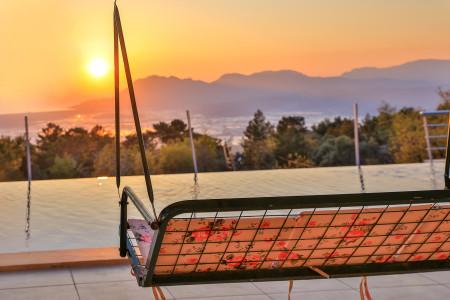 Villa Polen, Doğa İçerisinde, Geniş Havuzlu, Jakuzili Lüks Villa 2