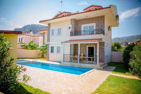 Villa Aston-1, Markete ve Restorana Yakın, Geniş Havuzlu Villa 3