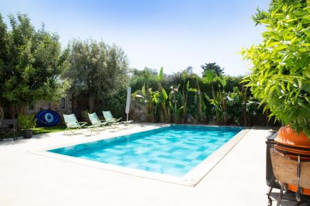Villa Bitez, Bodrum Bitez`de 7 Odalı Özel Havuzlu Geniş Bahçeli Yazlık Kiralık Villa 2