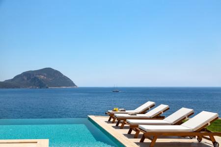 Villa Yerdeniz-1, Denize sıfır, kendine ait plajı olan, deniz manzaralı ve 6 Odalı 2