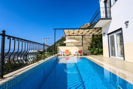 Villa Çakıl, Doğa İçeirsinde, Süit Odalı, Jakuzili Villa 3