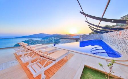 Villa Atina-3, Korunaklı, Kapalı Yüzme Havuzlu, Jakuzili Villa 1