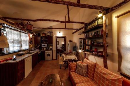 Villa Petek-2. Gökova Bölgesinde,  Havuzu Korunaklı, Tek Odalı 3