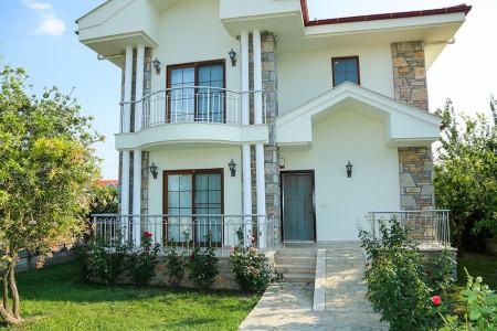 Villa Buffo, Süit Odalı, Çocuk Havuzlu Havaalanına Yakın Villa 3