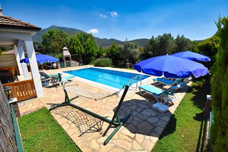 Villa Cemre, Süit Odalı, Geniş Yüzme Havuzlu, Jakuzili Villa 3