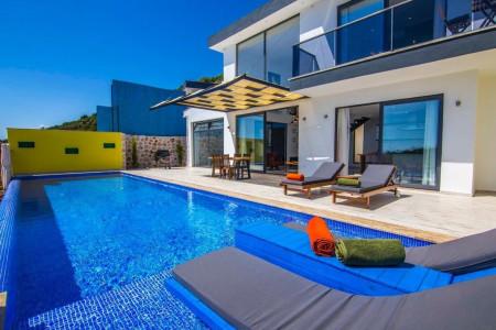 Villa Feniks, Muhafazakar Havuzlu, Doğa İçerisinde Manzaralı Villa 3