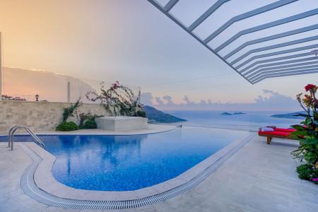 Villa Fitruka, Isıtmalı Havuzlu, Jakuzili, Lüks Muhafazakar Villa 1