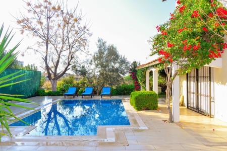 Villa Masal, Jakuzili ve Korunaklı Havuzlu Üç Odalı Lüks Villa 3