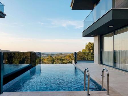 Villa Medusa-1, Havaalanına Yakın, Jakuzili, Deniz Manzaralı Villa 1