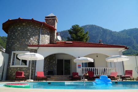 Villa Papatya, Doğa İçerisinde, Korunaklı Geniş Havuzlu Villa 3