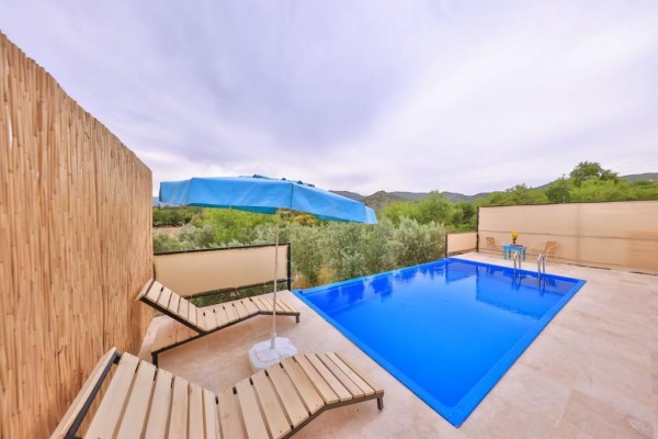 Finde Einen Weg In Die Villa Der Var Attres Kaş Kiralık Villa, En Ucuz Kaş Villa Fiyatları | Gotatil