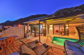 Villa Han-1, Korunaklı Yüzme Havuzlu, Jakuzili, Manzaralı Villa 1