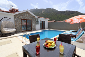 Villa Troya Suit-1, Fethiye Bölgesinde, Havuzu Korunaklı, Jakuzili 3