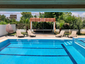 Villa Kırçıl-12, Belek Bölgesinde, Merkezi konumda ve 5 Odalı 3