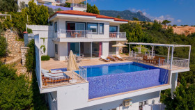 Villa Mısra-4, Geniş Muhafazakar Havuzlu, Çift Jakuzili Lüks Villa 1