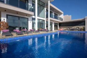 Villa Pablo, Jakuzi, Hamam, Sauna ve Çocuk Parklı, Üç Odalı Muhafazakar Villa 1