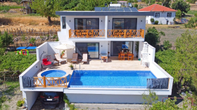 Villa Lipa, Korunaklı Havuzlu, Jakuzili, Lüks Villa 2