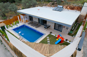Villa Feraset, Muhteşem Manzaralı, Korunaklı Havuzlu Villa 2