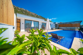 Villa Bianos-2, Kalkan Bölgesi`nde, Çift Jakuzili, Korunaklı Havuzlu Villa 3