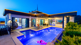 Villa Zümra, Isıtmalı Havuzlu, Sauna, Hamam ve Jakuzili 1