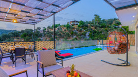 Villa Pent, Kalkan Bölgesinde, 2 Odalı, Deniz Manzaralı, Muhafazakar, Balayı Villası 3