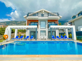 Villa Megalos-1, Ölüdeniz Bölgesinde, Merkezi konumda ve 4 Odalı 3