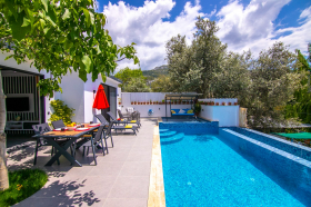 Villa Elvan-1, Kalkan Bölgesinde, Jakuzili Balayı Villası 3