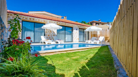Villa Ela, Kalkan Bölgesinde, Merkeze Yakın, Jakuzili 1