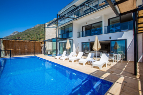 Villa Pars, Kalkan'da, 4 Oda, 2 Jakuzi ve Deniz Manzaralı 3