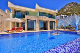 Villa Bengi, Jakuzili, Merkezi Konumda, Manzaralı Villa 1