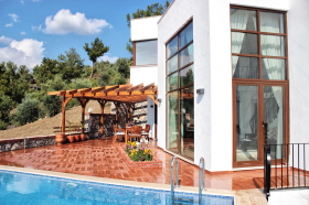 Villa Lotus, Jakuzili, 3 Yatak Odalı Lüks Villa 1