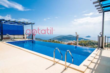 Villa Picasso, Muhteşem Deniz Manzaralı Muhafazakar Villa 2