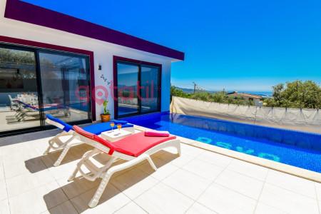 Villa Keyfe, İki Havuzlu, Manzaralı, Kapalı Havuzlu Villa 3