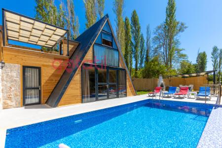 Villa Helin-2, Korunaklı Havuzlu, Doğa İçerisinde Lüks Villa 1