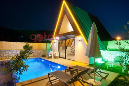 Villa Mori-2, Jakuzili, Korunaklı Yüzme Havuzlu Villa 1