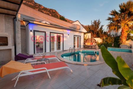 Villa Han-6, Isıtmalı Havuzlu, Süit Odalı, Jakuzili Balayı Villası 1