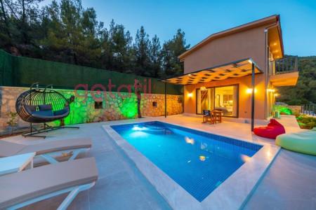 Villa Kalp-2, Korunaklı Havuzlu, Jakuzili Lüks Villa 1
