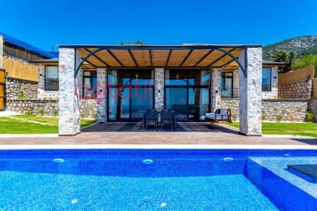 Villa Aklar, Süit Yatak Odalı, Geniş Havuzlu, Jakuzili Villa 2