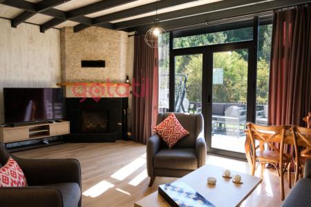 Bungalov World -3, Yemekli, Jakuzili, Şömineli ve 1 Odalı 2