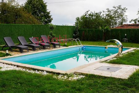 Villa Cebe, Muhafazakar Villa, Açık Sıcak Havuzlu ve 3 Odalı 1