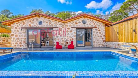 Villa Pigu-2, Taş Mimarili, Doğa İçerisinde Jakuzili Villa - Copy 1