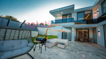 Villa Lady-1, Evcil Hayvan İzinli, Jakuzili, Lüks Villa 2