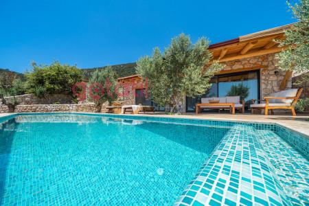 Villa Gökdeniz, Denize Sıfır, Kendine ait Plaj, Deniz Manzaralı Balayı Villası 1