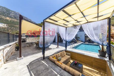 Villa Persefoni-4, Çift Jakuzili, Isıtmalı Havuzlu, Jeneratörlü, 3 Odalı Lüks Villa 2