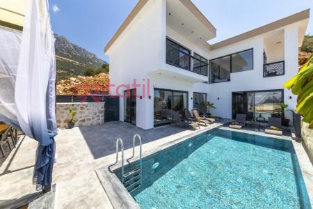 Villa Persefoni-4, Çift Jakuzili, Isıtmalı Havuzlu, Jeneratörlü, 3 Odalı Lüks Villa 3